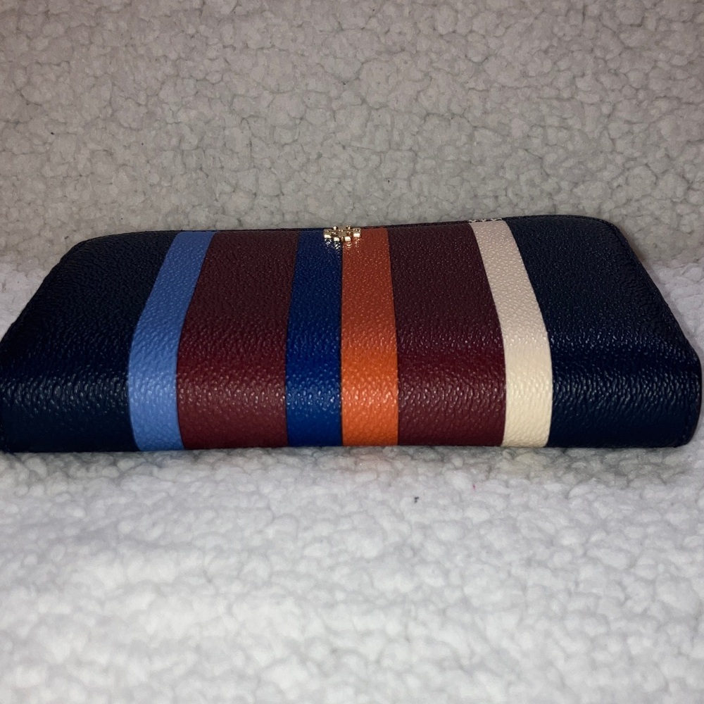 Tory Burch Multicolor Striped zip around Wallet Excellent Condition - Picture 7 of 16